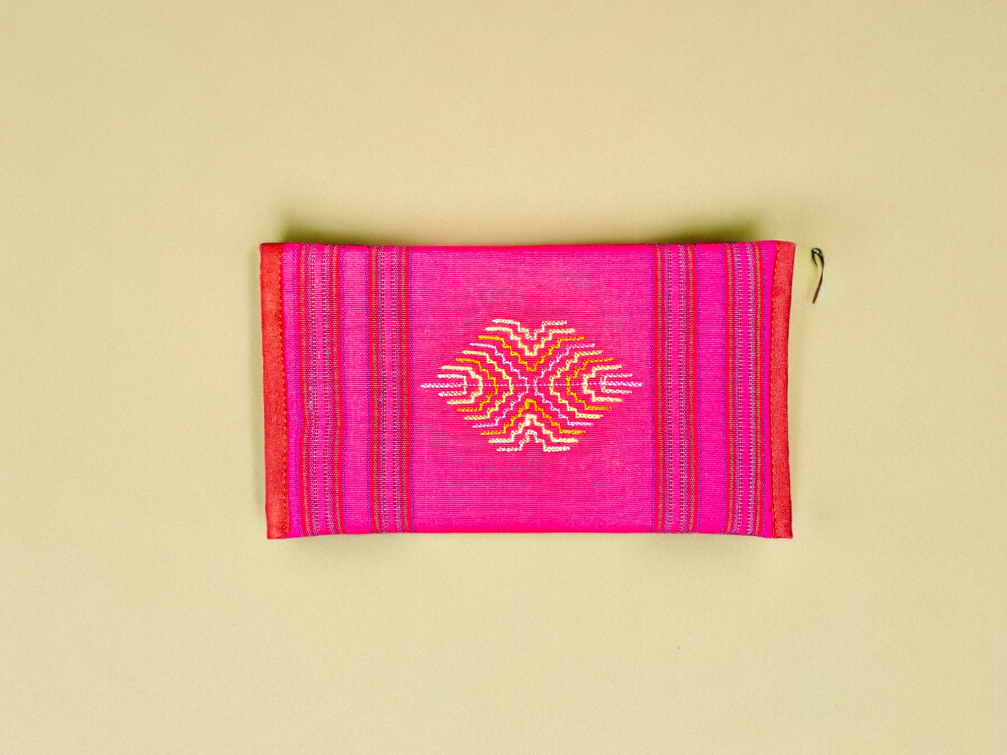 Silk-on-Cotton Document Holder (M)